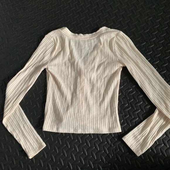 forever 21 long sleeve buttoned top size small - Picture 2 of 3
